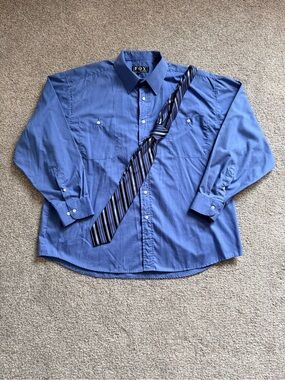 Fox Executive Men’s Blue Dress Shirt 17½ + Distinction Striped Tie